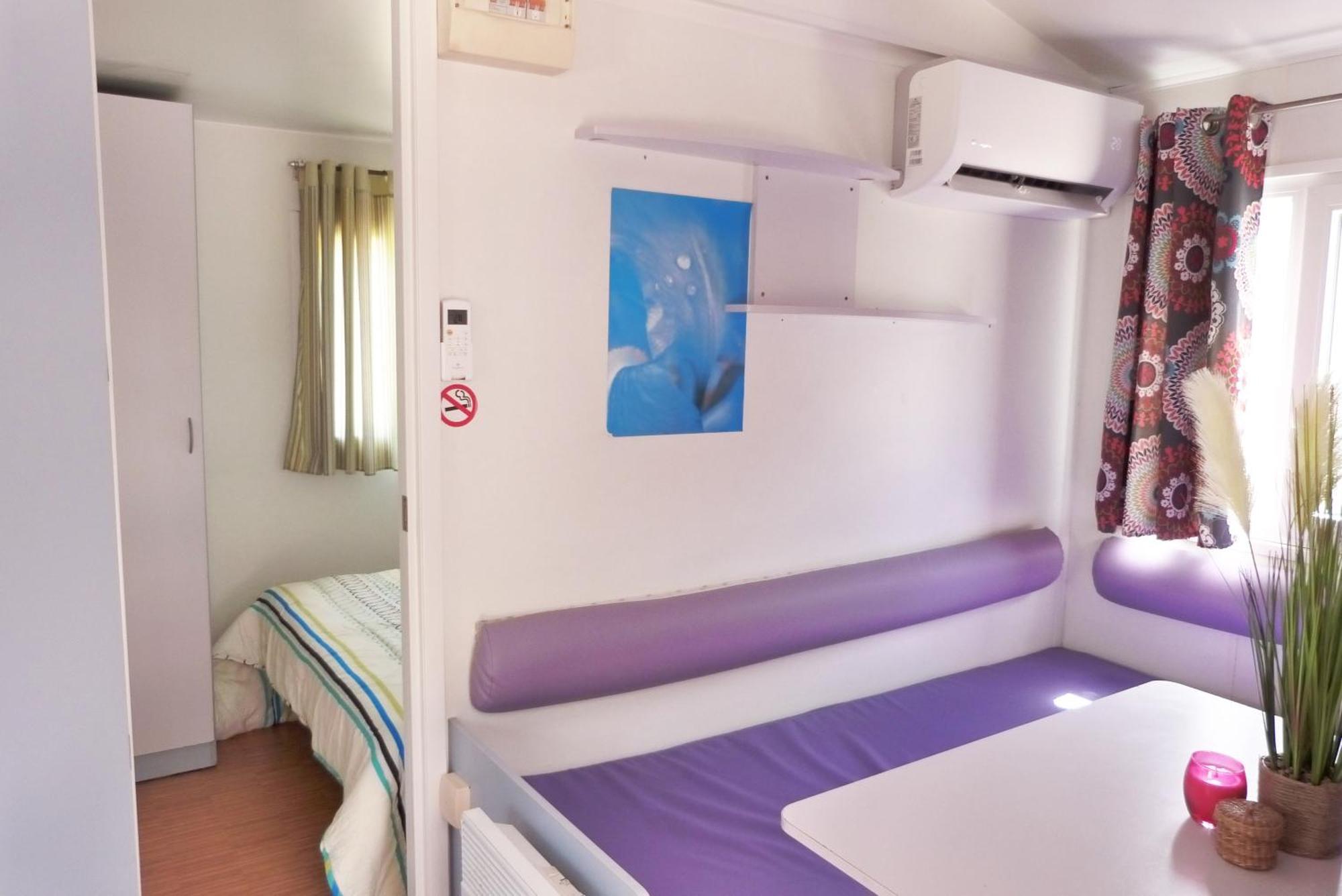 Camping La Bergerie Plage Hyères Rom bilde