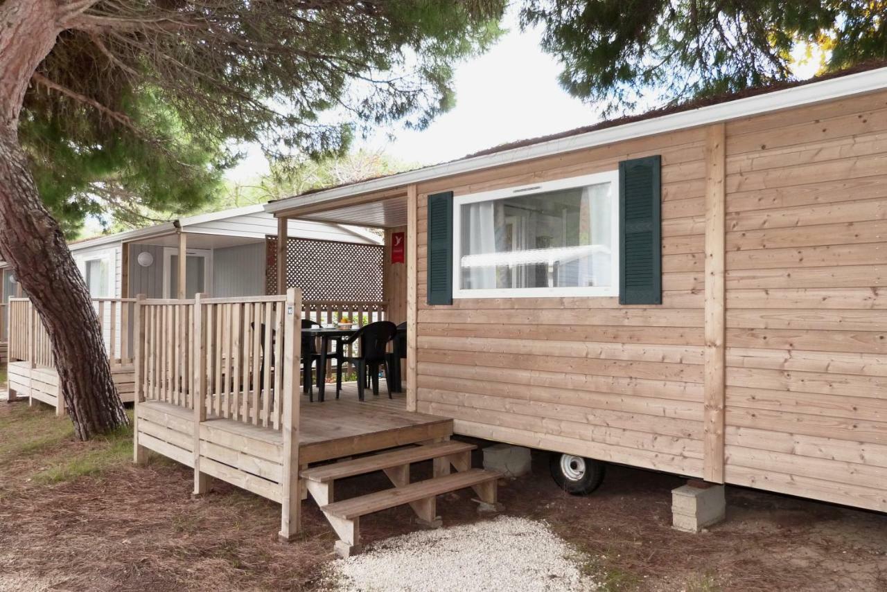 Camping La Bergerie Plage Hyères Rom bilde